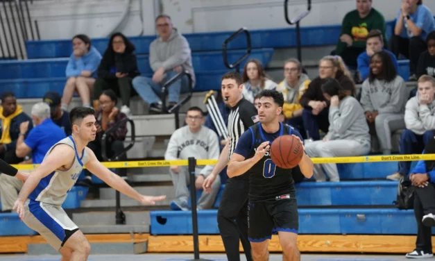 <em>Betesh Scores 30; Macs Win Against Old Westbury</em>