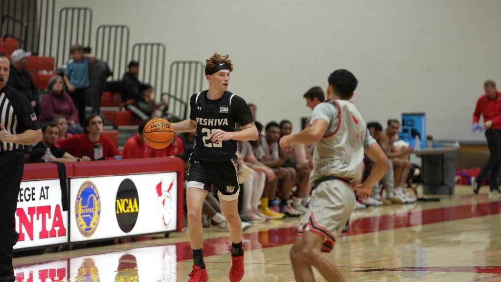 Macs Finish Comeback vs. SUNY Oneonta for First Win of the Season