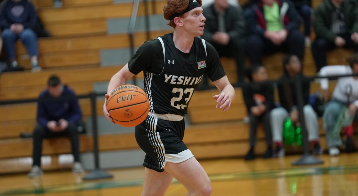 Macs Eliminate Valiants as Max Zakheim Eclipses 1,000 Point Mark